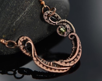 Horseshoe necklace pendant wire wrapped necklace peridot good luck charm copper wire jewelry horse lover gift horsey pony gift Celtic