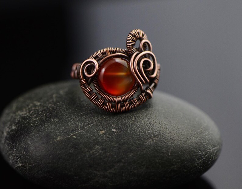 Agate ring handmade copper wire ring honey agate ring rabbit size 6.5 size N zodiac ring wire wrapped