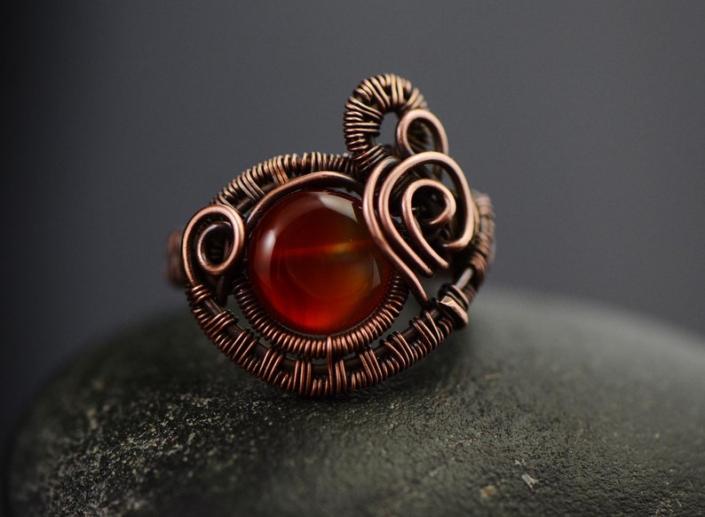 Agate ring handmade copper wire ring honey agate ring rabbit size 6.5 size N zodiac ring wire wrapped