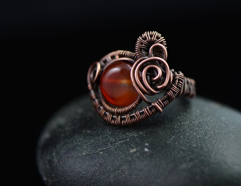 Agate ring handmade copper wire ring honey agate ring rabbit size 6.5 size N zodiac ring wire wrapped