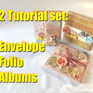 Op de afbeelding: Drie decoratieve envelop-, folio- en albumsets. De sets zijn versierd met bloemversieringen, linten en knopen. De tekst "2 Tutorial set" en "Envelope Folio Albums" wordt weergegeven in geel en roze.