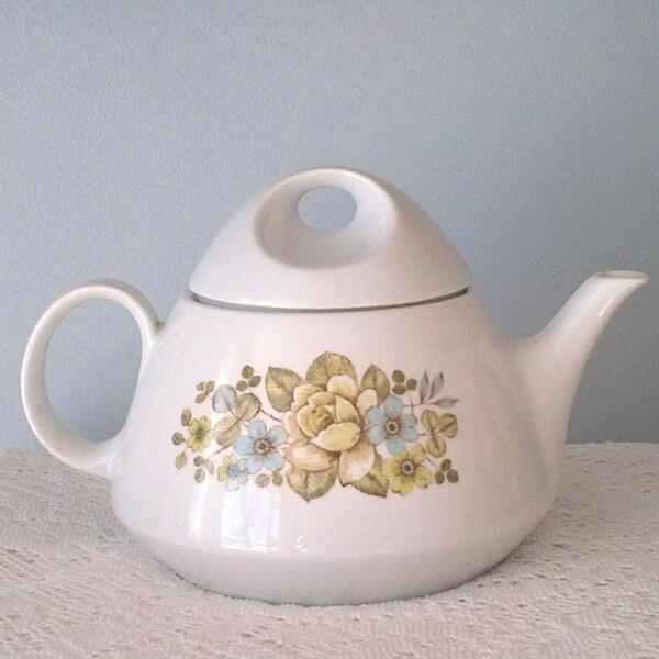 Bareuther Waldsassen White & Green Blue Rose Floral Retro Tea Pot - Made in Bavaria Germany