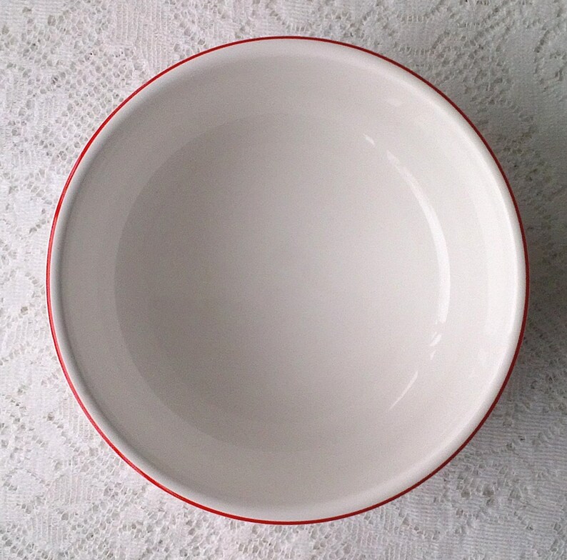 Made in Spain 12 inch Waechtersbach White /& Red Heart Rose Floral Ceramic Large Plate Platter