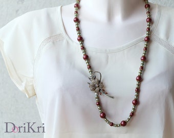 Vintage dark red pendant necklace with original flower - Red Christmas necklace - Swarovski pearls -