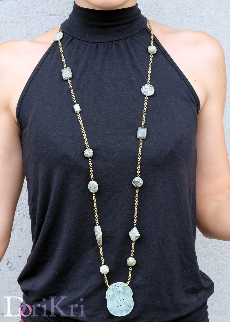 long stone necklaces Long necklace with ethnic pendant oriental jewellery Oriental chain stone necklace with natural jade pendant