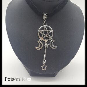 Gargantilla, collar, cinta de terciopelo, pentagrama luna y estrellas