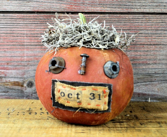 Prim One-of-a-kind Mini Burnt Orange Jack-O-Lantern