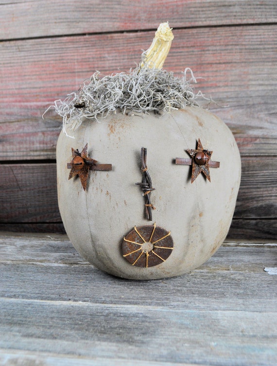 Prim One-of-a-kind Light Gray Jack-O-Lantern