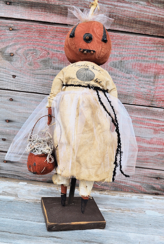 Primitive Pumpkin Seed Doll