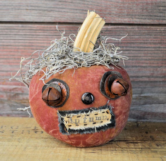 Prim One-of-a-kind Mini Harvest Red Jack-O-Lantern