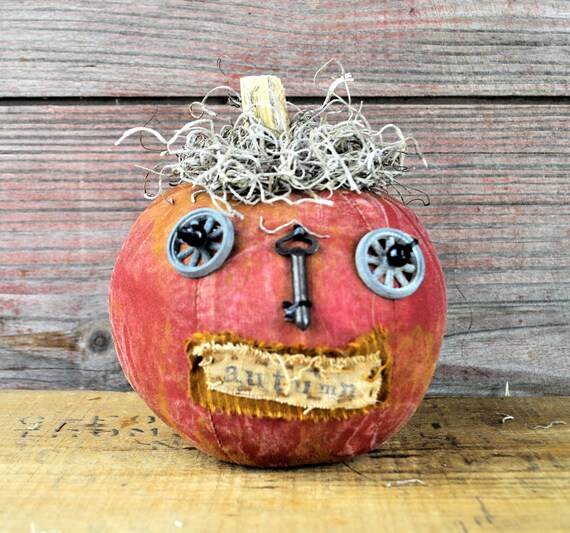 Prim One-of-a-kind Mini Harvest Red Jack-O-Lantern