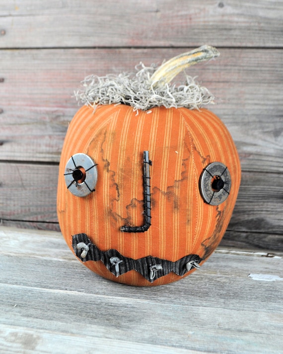 Prim One-of-a-kind Jack-O-Lantern