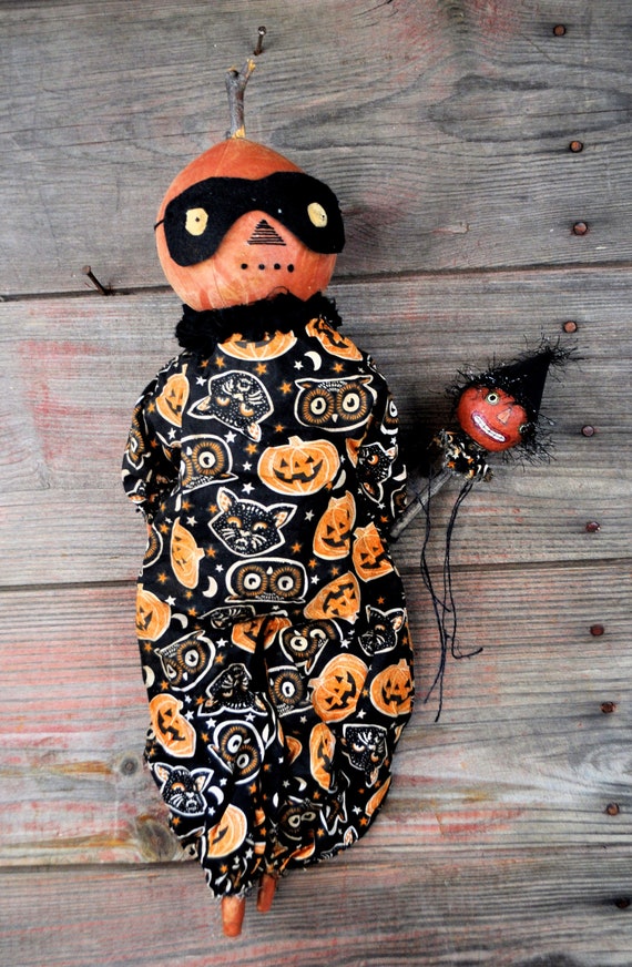 Primitive Masquerade Pumpkin Doll with Clown Toy