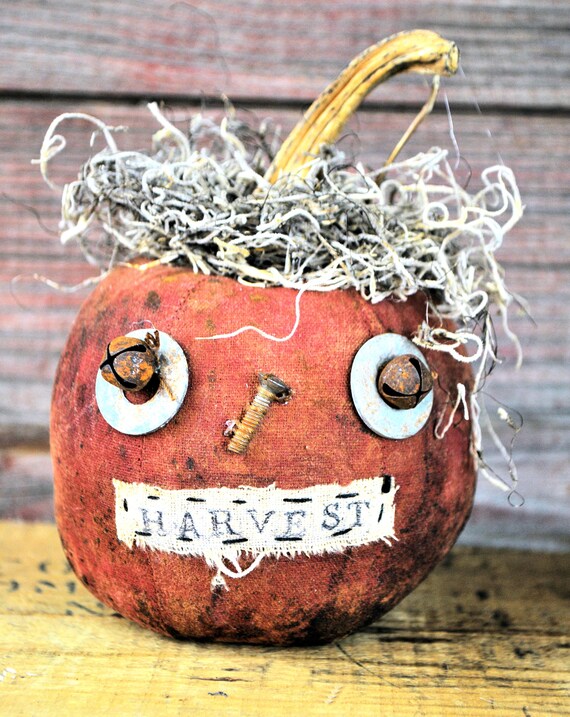 Prim One-of-a-kind Mini Harvest Red Jack-O-Lantern