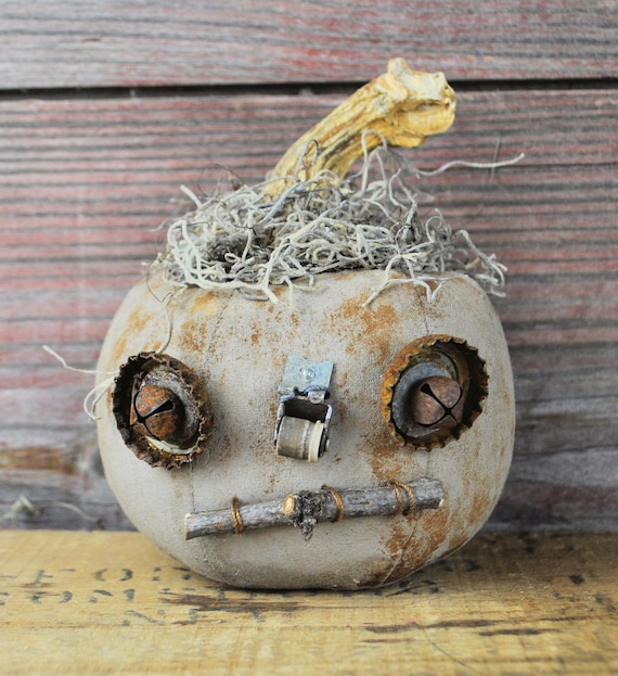 Prim One-of-a-kind Mini Light Gray Jack-O-Lantern