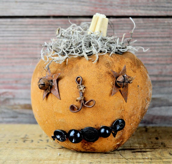Prim One-of-a-kind Mini Old Gold Jack-O-Lantern
