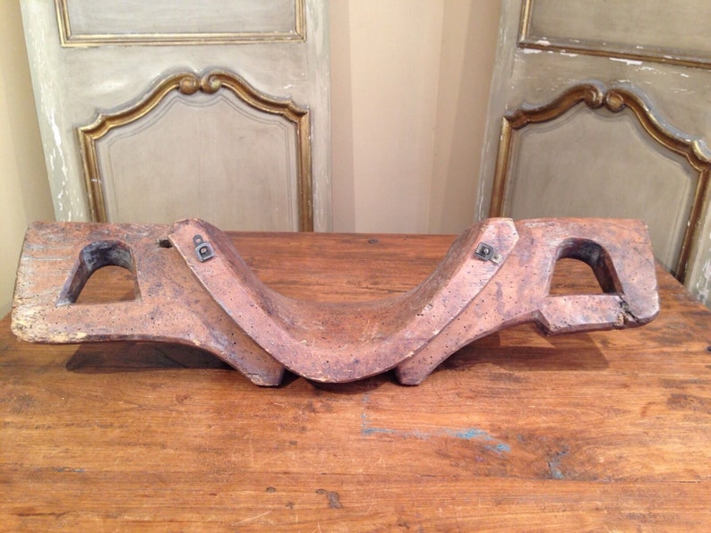 Antique Wood Plow Horse Oxen Shoulder Yoke Water Bucket Neck Carrier