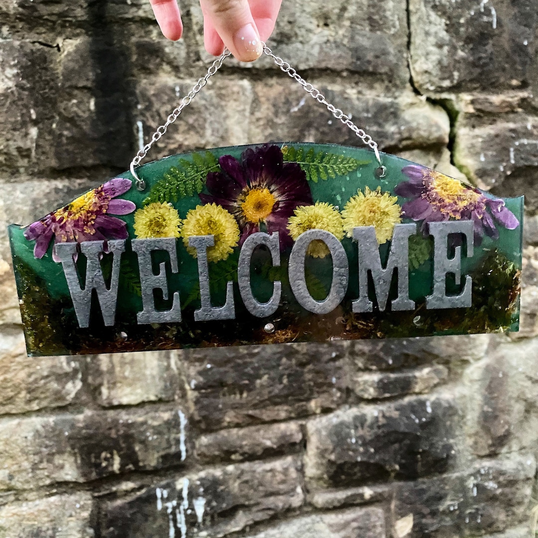 Custom Botanical Welcome Sign With Real Flower - **made to Order** - Etsy