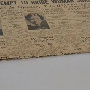 1927 Newspaper, The Detroit Free Press, Authentic Antique Paper, April 21, 1927 image 3
