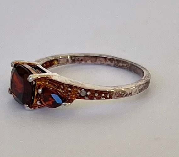 Garnet Ring, Vintage Sterling Ring, Size 5 1/2 - image 4