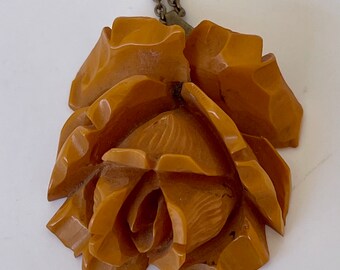 Bakelite Pendant, Butterscotch Bakelite Rose Necklace, Vintage, Hand Carved