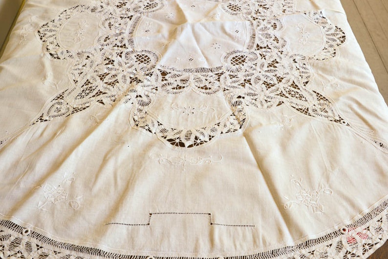 Vintage Battenberg Lace Circle Table Topper 50 Round Tablecloth Linens Home Living Minyamarket Com Vintage Battenberg Lace Circle Table, 50 Inch Round Lace Tablecloth