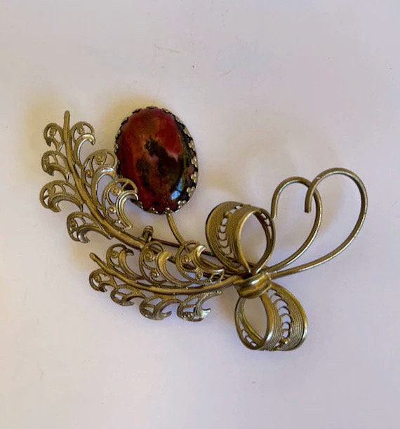 Western germany goldtone brooch/pin - Gem