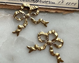 Rohes Messing Stanzen Bogen Schmuckzubehör - Vintage-Stil USA Made - 29 x 22 mm - 2 Stk