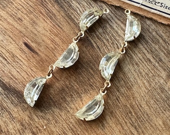 Paire de breloques demi-lune vintage en verre avec strass et strass - Laiton brut - 2 pièces BIN-1