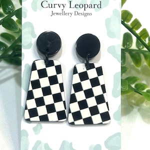 Monochrome Earrings Retro | Dangle Earrings | Black & White Check Earrings | Drop Earrings | Statement Earrings | Earrings for Women