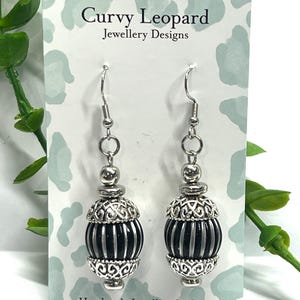 Schwarz & Silber Acryl Ohrringe | Schwarz Weiß Ohrringe | Statement Ohrringe | Damen Schmuck | Ohrringe | Mode Ohrringe