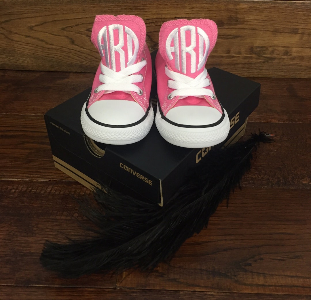 How to deals monogram converse shoes