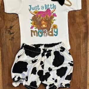 Ropa de bebé de vaca, conjunto de vaquera para niña, ropa de bebé hippie, mono con estampado de vaca, regalo perfecto para baby shower