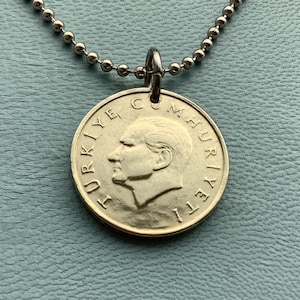 1995 to 2000 Turkiye Mustafa Kemal Ataturk Coin Pendant Necklace  25 Bin Lira Turkey  TÜRKİYE CUMHURİYETİ  25000 Crescent Moon Star Flower