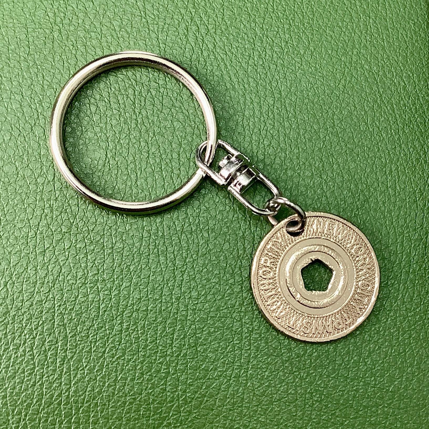 Nyc subway token keychain - Etsy 日本