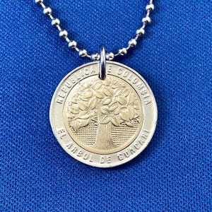 Vintage colombianskt 500 Pesos mynthängande halsband (1993-2012) - El Arbol de Guacari Träddesignkultur
