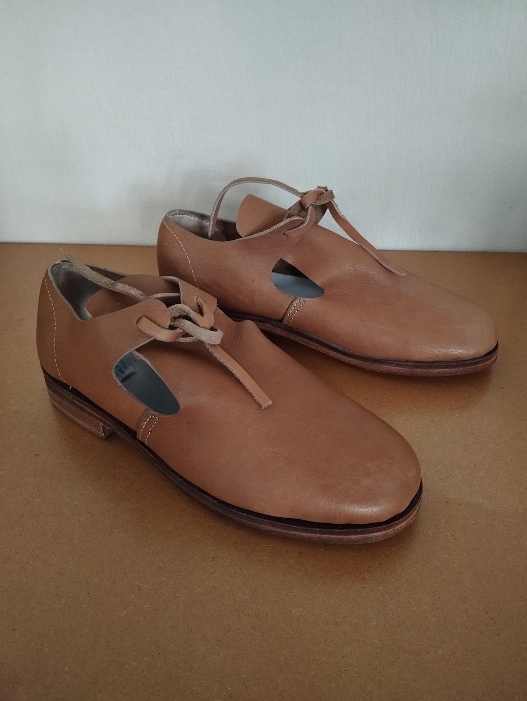 Open Latchet Shoes for 16th-17th Century Reenactment. Size 40, in