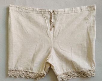 DEFECT: Braies made of linen for medieval reenactment.