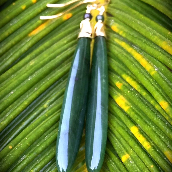 Elegantes pendientes de jade