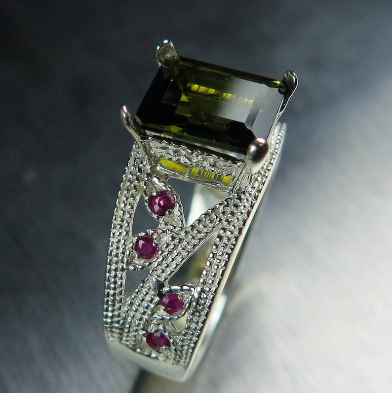 Natural green tourmaline octagon cut /& ruby 925 sterling silver ring all sizes