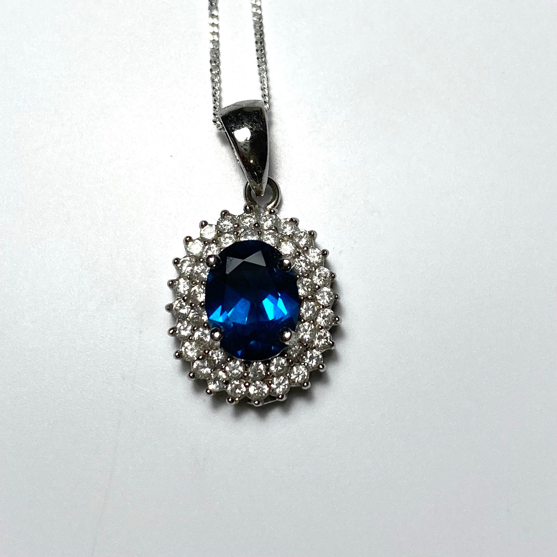 Collana con ciondolo in argento sterling 925 con topazio verde / Pietra