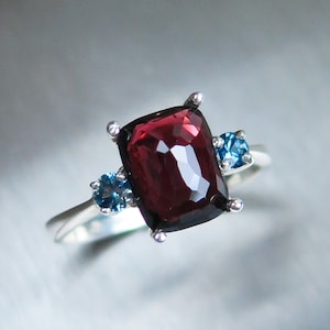Natural Mogok red spinel &sapphires 925 sterling silver 9ct 14k 18k 22k white yellow rose Gold, Platinum, Palladium engagement ring