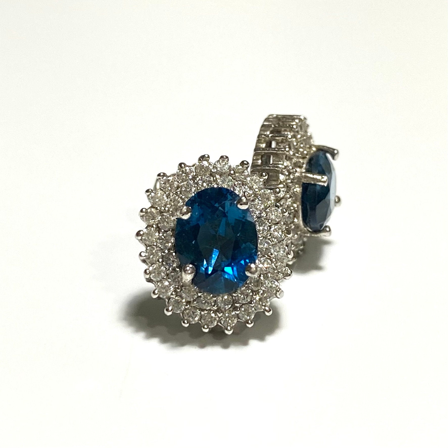 1.75ct Natural London Blue Topaz 925 silver 9ct 18ct 14k 18k Gold Platinum ring 1.75ct Natural London Blue Topaz 925 silver 9ct 18ct 14k 18k Gold Platinum ring