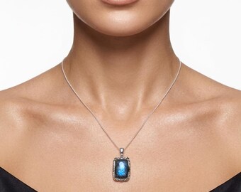 Certified 9.4ct Natural Labradorite pendant necklace on chain, 925 silver, Gold or Platinum pendant necklace