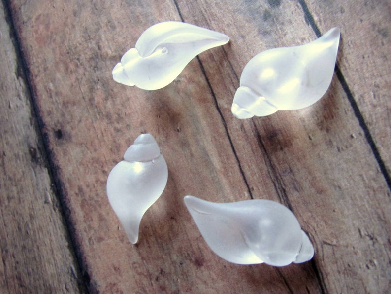 Vintage German Frost White Lucite Conch Shell Beads, Destash, 25mm x 12mm, 4 Beads image 5