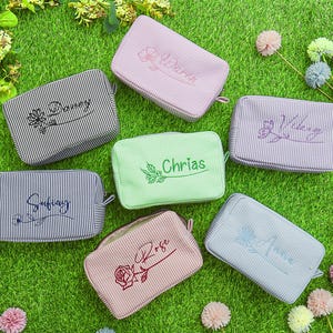 2pcs,Monogrammed Toiletry Bag,Personalized Embroidery Name Seerucker Makeup Bag,Bridesmaid Makeup Bag,Beauty Makeup Bag,Bridesmaid Gifts