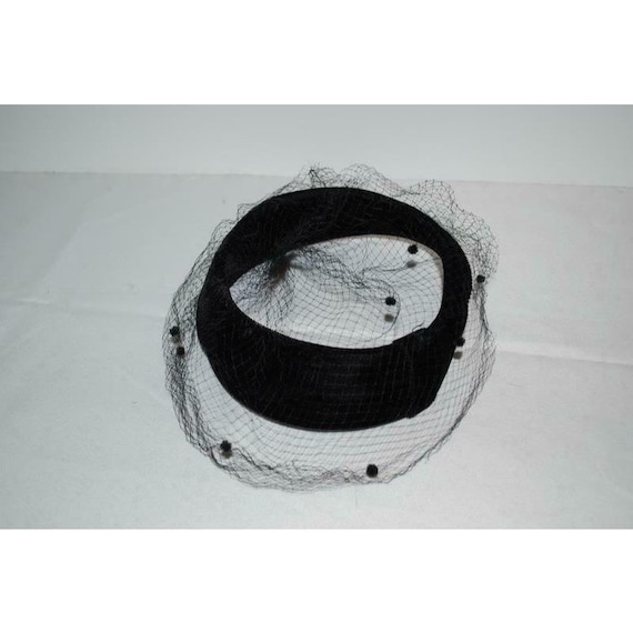 Vintage women’s hat with a black veil. Black Pillbox Hat 20s 50s Vintage Fascinators for Women with  main image 4