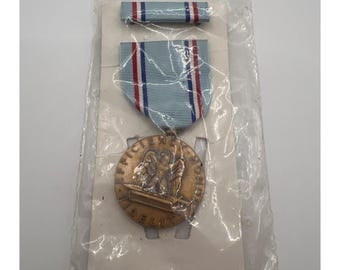 Vintage National Defense US Military Service Medal Red Yellow Blue