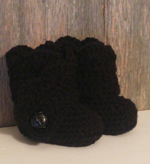 black crochet uggs