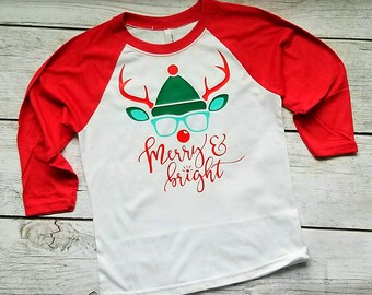 Camisa alegre y brillante, camisa de navidad para niños, camisa de reno, Raglan, raglan de Navidad juvenil, camisa de Navidad para niños, camisa de rudolph